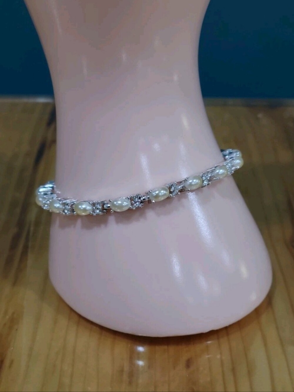 Avon Faux Pearl Rhinestone Tennis Bracelet Silver Tone Bridal Elegant Jewelry